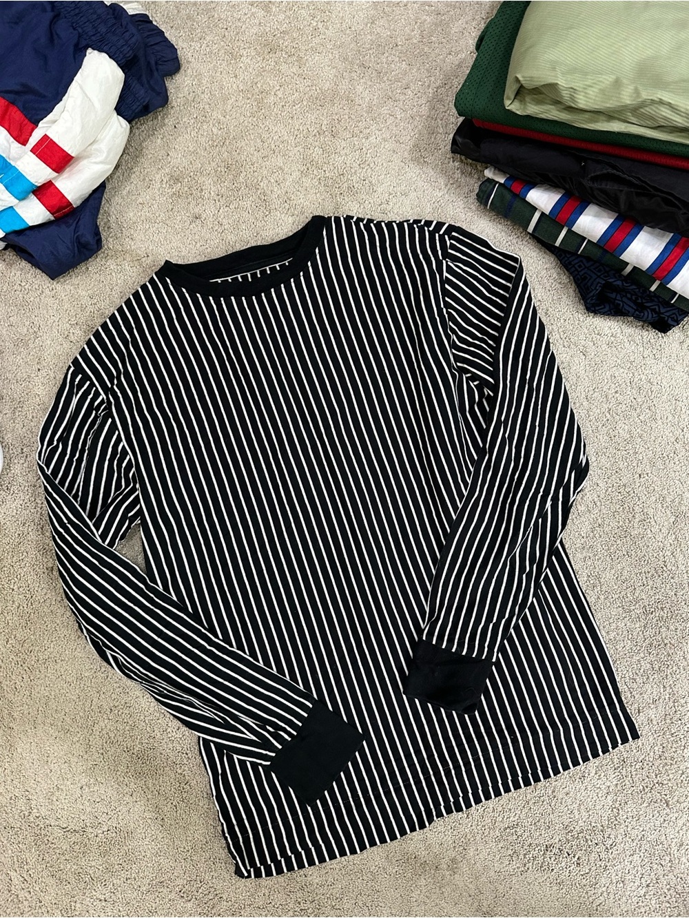 Men's Black & White Striped Long-Sleeve Sweater